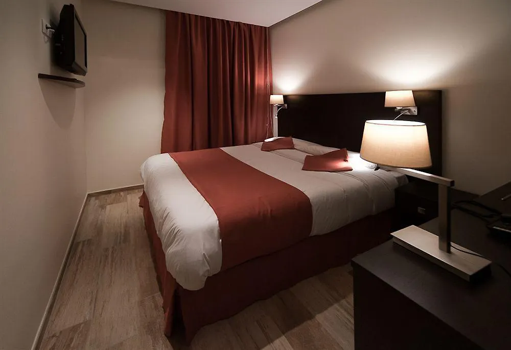 Hotel Central Hotel 3*